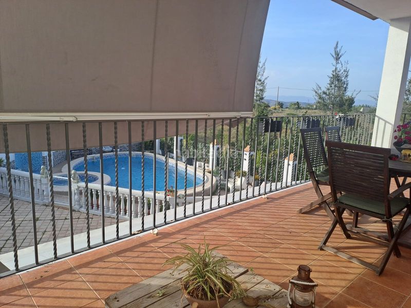 Foto af19d272-ecae-4216-af55-d520686895b9. Xalet amb xemeneia calefacció aparcament piscina a Monserrat