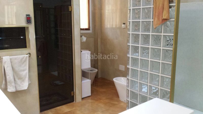 Foto fc2be078-2084-47c0-9aad-2529825c2bee. Xalet amb xemeneia calefacció aparcament a Picassent