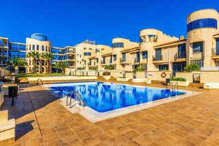 Casa a Aguamarina. Vive el mediterráneo desde primera línea en este espectacular dú