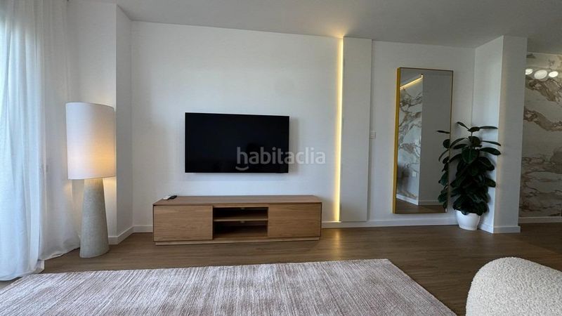 Foto 0de9be2d-4ddd-4658-8d05-cb0533b49eb2. Apartament amb piscina a Punta Prima Torrevieja