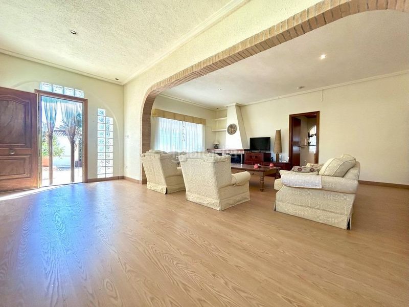 Foto 48d519bb-5e82-4b5d-a701-932c37304b49. Casa amb piscina a Cabo Roig Orihuela
