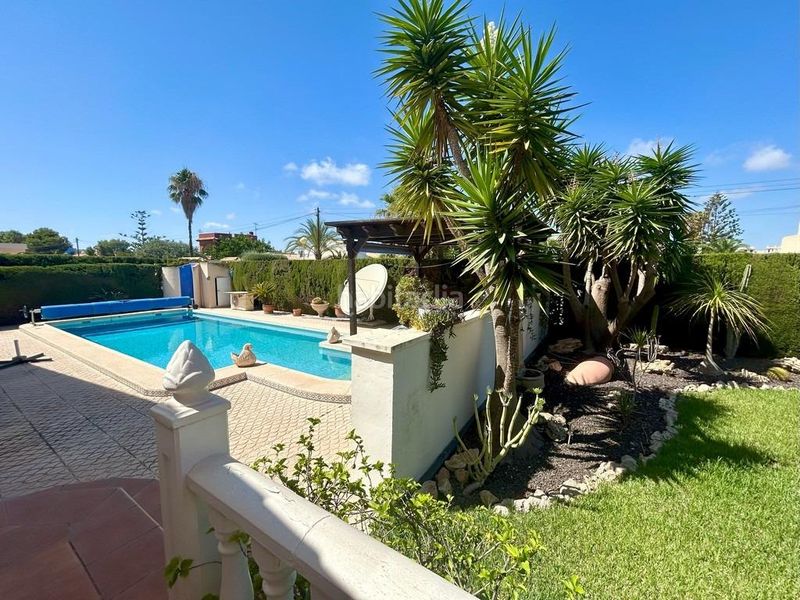 Foto 7f5ebc09-d811-4d77-929a-c8050572fe1a. Casa amb piscina a Cabo Roig Orihuela