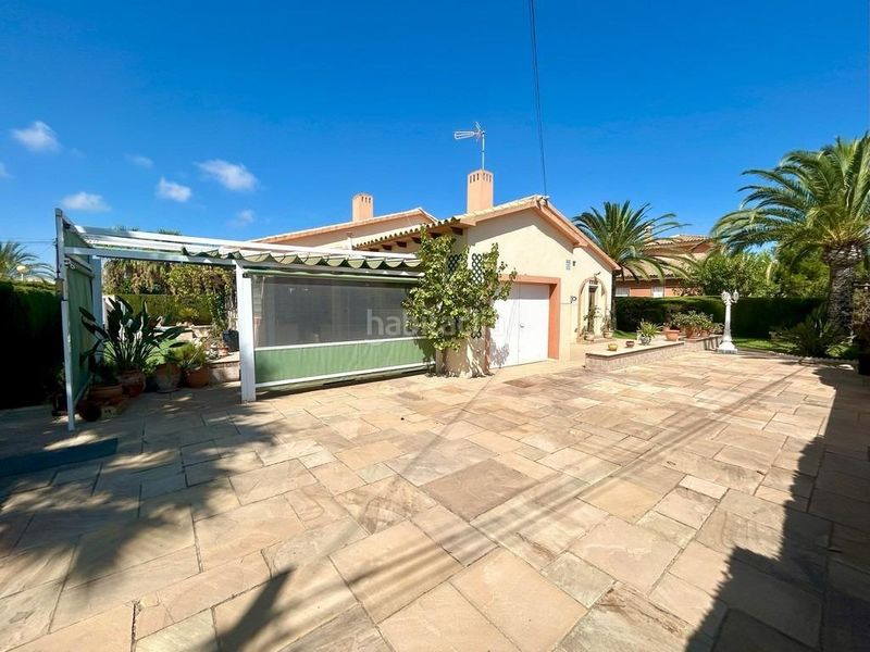 Foto b661c05c-a208-4557-be27-f40df52aec93. Casa amb piscina a Cabo Roig Orihuela
