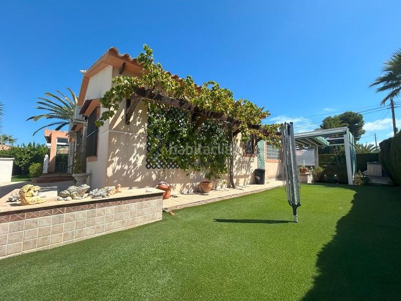 Foto db4e7d13-d9db-4a04-a8fe-3b0c26b72b13. Casa amb piscina a Cabo Roig Orihuela