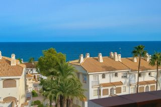Casa adossada a Aguamarina