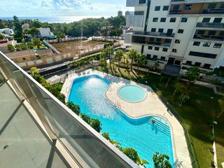Apartament a Campoamor. Descubra este impresionante apartamento moderno situado en la pr