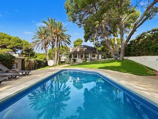 Casa in Lomas de Cabo Roig - Los Dolses. En dehesa de campoamor, a pocos metros de la playa de la glea, e