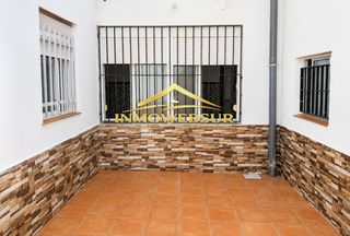 Haus  Calle san cayetano. Magnifica casa en el centro de lepe