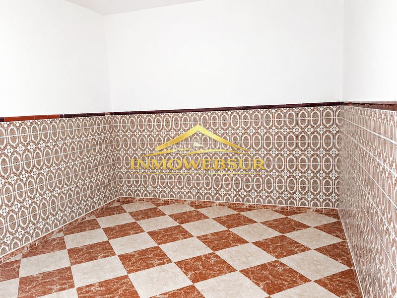 Foto 83def6a2-7aa6-4d81-a2a4-4ad637a62a0f. Casa a Lepe