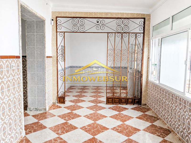 Foto d8a6ef2e-4c79-4a3b-810a-e72f65c3be0b. Casa a Lepe
