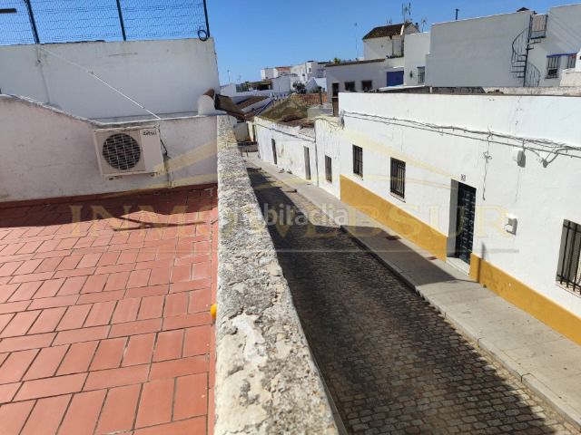Foto 40f21b8a-0ea5-4ecd-ad0c-2f70656cea3f. Casa adossada a Ayamonte ciudad Ayamonte