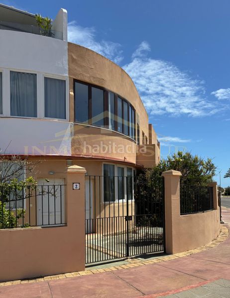 Foto e33f6f63-29a9-460f-a4b9-3946876af1fe. Casa adossada amb aparcament piscina a Isla Canela Ayamonte