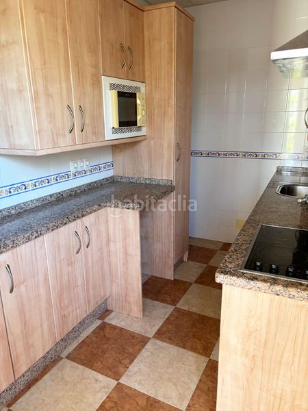 Foto ea6e7d91-c1e7-4eb0-9eeb-0a7f4d2cc9ce. Casa adossada amb aparcament piscina a Isla Canela Ayamonte
