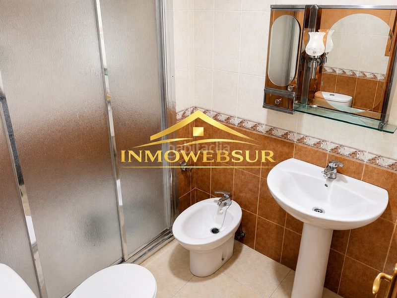 Foto a8964ddd-cf3d-4e86-a351-aff5c140742f. Casa adossada amb xemeneia calefacció a Ayamonte ciudad Ayamonte