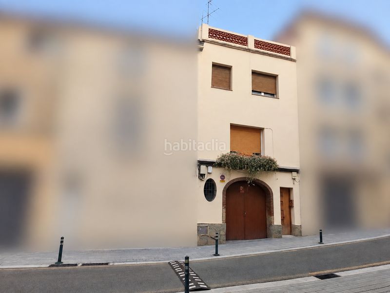 Casa bifamiliare con parcheggio in Sant Andreu de la Barca
