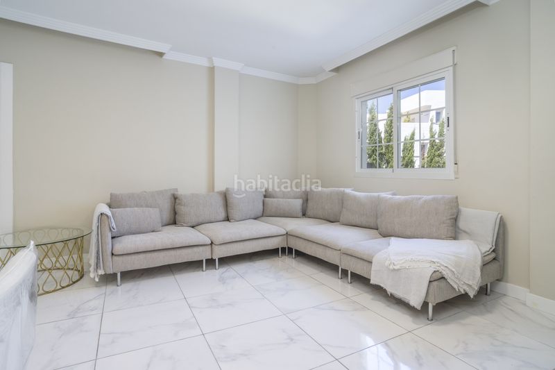 Foto 88a8a65e-8acc-41ad-86d1-8099575c1be8. Planta baixa amb piscina a Nueva Andalucía centro Marbella