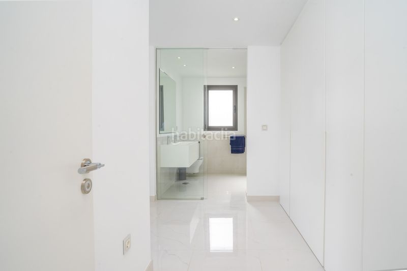 Foto 3d85274a-2ff8-4bbb-b4dd-4e564a0c7438. Àtic amb aparcament piscina a Nueva Atalaya Estepona