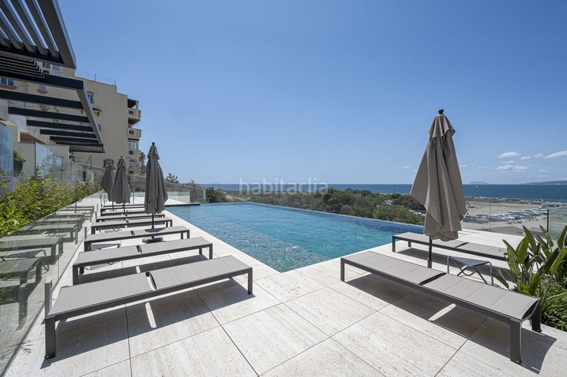 Foto 5d4f9dc3-b06f-4800-a030-fb6c6309cce8. Apartament amb calefacció aparcament piscina a Seghers Estepona