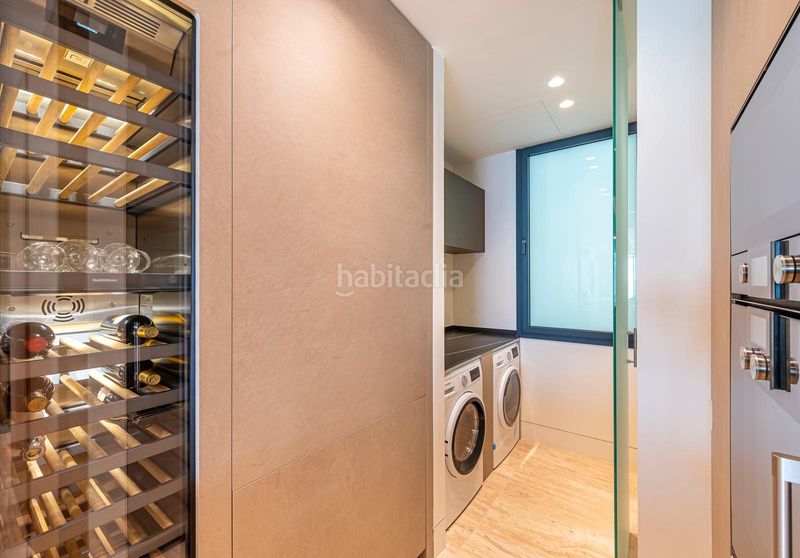 Foto d8a0f2d2-1180-4915-b0f7-67c4a3b6542a. Apartament amb calefacció aparcament piscina a Seghers Estepona