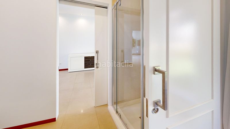 Foto a3c75710-5b4e-4060-b545-7b1f97e6ac96. Casa amb aparcament piscina a Sotogrande costa Sotogrande