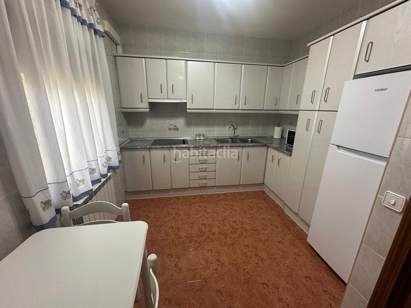 Foto 4e7c5351-e72d-41c7-8dcd-f8c4d6ea0087. Chalet avec cheminée chauffage parking piscine dans Albalate de Zorita