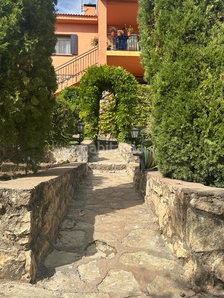 Foto dbf821fc-835a-4732-bfb8-881704a38d3e. Chalet avec cheminée chauffage parking piscine dans Albalate de Zorita