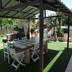 Chalet en Cedillo del Condado. Chalet independiente con piscina, 5 dormitorios, vestidor y plac