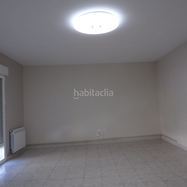 Foto ea5eb6a8-7601-46a2-93aa-42630fa921b8. Casa amb calefacció piscina a Méntrida