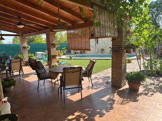 Xalet a Méntrida. Chalet para entrar a vivir con piscina y garaje
