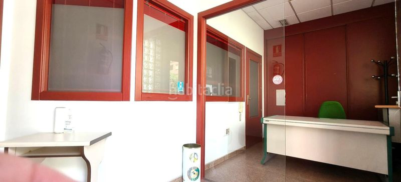 Foto b526f017-26e2-4e8c-81de-ac8ca3bcb68b. Local comercial en Pardaleras Badajoz