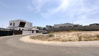 Terreny residencial a LEONOR LOPEZ DE AYALA