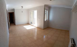 Flat  Avinguda de la concòrdia. Piso en plena avenida concordia