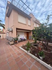 Miete Haus in Centro puerto. Alquiler temporal ,casa en playa puerto sagunto, valencia.