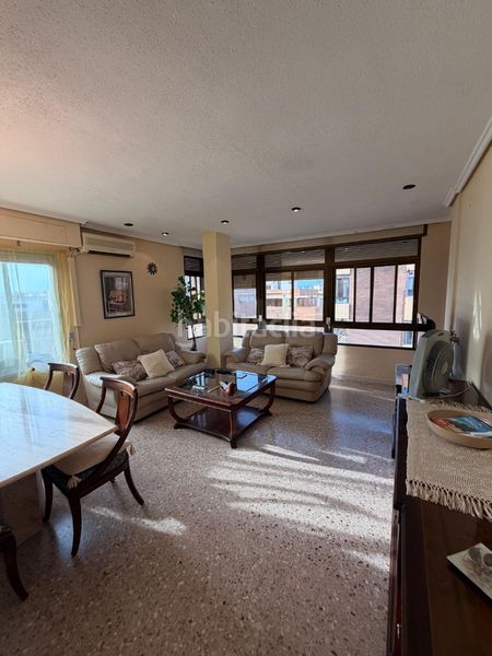 Foto ea907e2d-0bb6-48a6-8d18-030d85a9d920. Pis a Centro puerto Sagunt