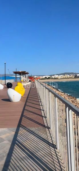 Foto 63d816fc-96e7-4096-8468-435dd9d4f836. Lloguer pis amb calefacció a playa puerto de Sagunto Sagunt