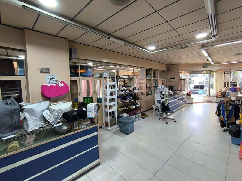 Foto 2780e6e8-8470-42ec-a6ff-51213cbfc395. Local comercial a Ciudad Vieja Coruña (A)