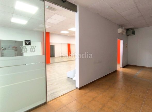 Foto 4d876ec5-afee-4245-8605-c12c21f237f4. Local comercial a praza casares quiroga 7 a Cambre