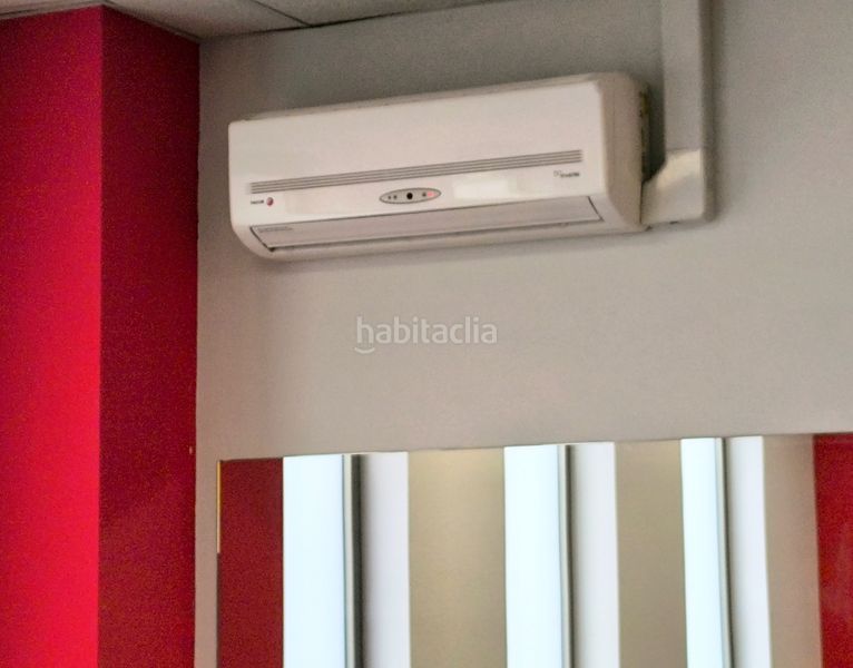 Foto aeeb03dc-1d0b-4305-ba86-9055dc94aee7. Local comercial a praza casares quiroga 7 a Cambre