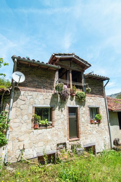 Foto 73128825-bdf8-4754-bfff-0584542f2e4e. Casa amb calefacció aparcament a Vibaña-Ardisana-Caldueño Llanes
