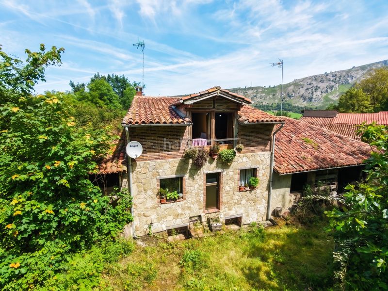 Foto 8241d6ce-0e4e-4925-b9f4-33381b0716f3. Casa amb calefacció aparcament a Vibaña-Ardisana-Caldueño Llanes