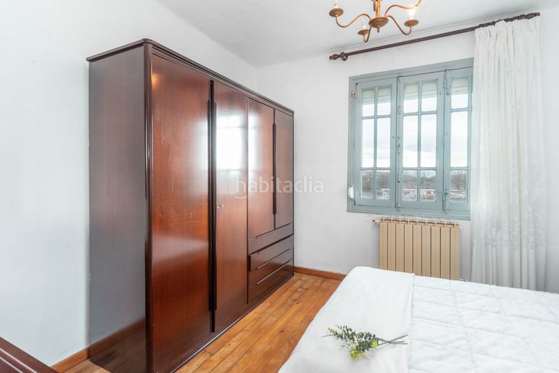 Foto f8dacb4e-0490-4aeb-bce0-e33f6a2223f2. Casa aparellada a Salas - cl el cruce 25 a Salas