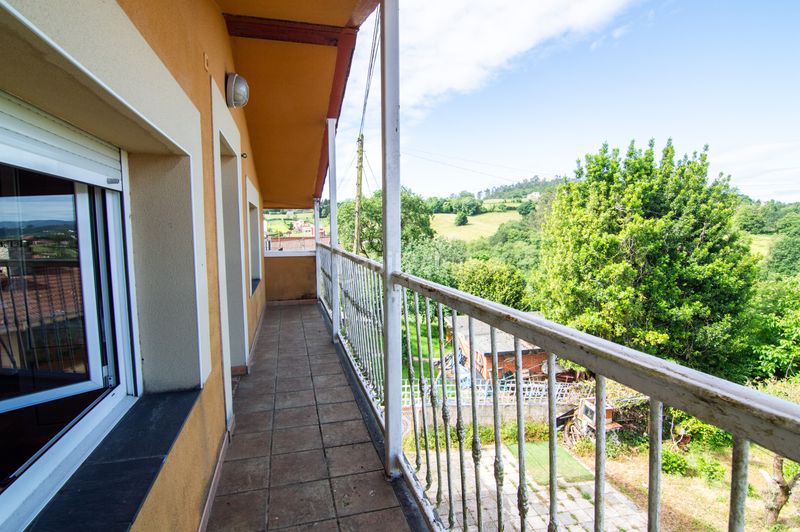 Foto 4445a60b-7f87-45b7-8a46-9ff237903a93. Casa amb calefacció aparcament a San Claudio - Trubia - Las Caldas Oviedo