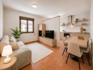Etagenwohnung en Siero - ildefonso sanchez del rio 30. Venta de piso centro pola de siero