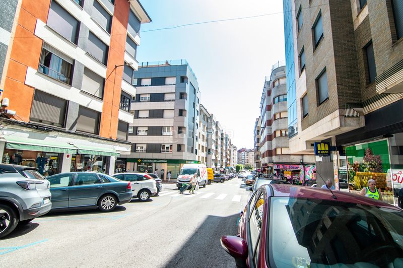 Foto aa81133f-a611-4334-bb04-6c7cfc7e47c7. Pis a Siero - ildefonso sanchez del rio 30 a la pola Siero Siero