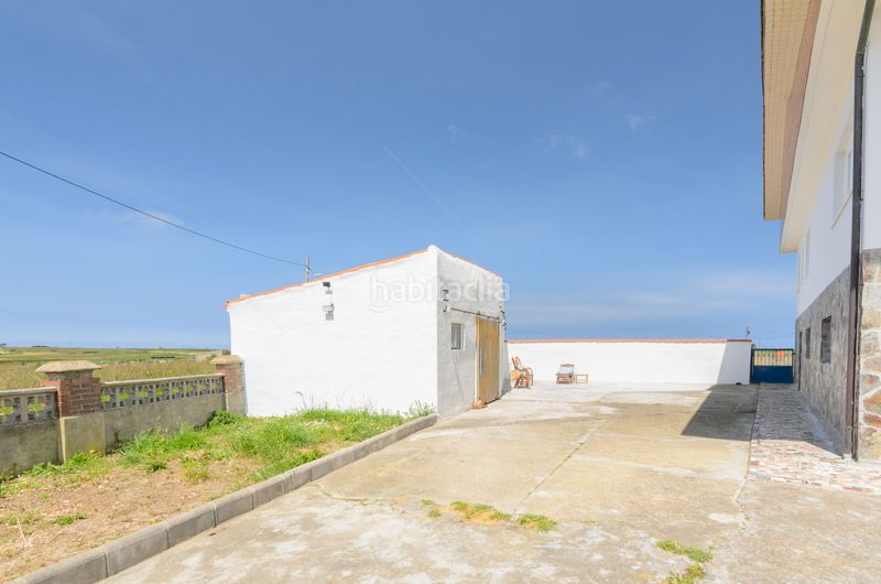 Foto 3eeae437-bb91-4aee-b3dc-ce3d2df46926. Casa amb calefacció aparcament a Verdicio-Bañugues-Cabo Peña Gozón