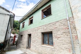Casa aparellada a Cocañin - cs casanueva 9. Casa pareada de 120 m para rehabilitar en cocañín