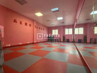 Local Comercial a del Pintor Mariano Ballester