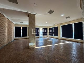 Local Comercial en Aniceto Escribano