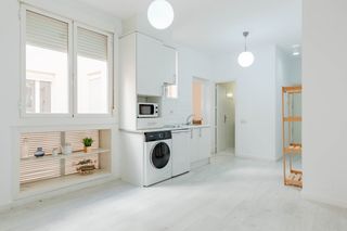 Lloguer Pis  Calle de luis vélez de guevara. Alquiler de magnífico apartamento de 1 dormitorio en la c/ luis