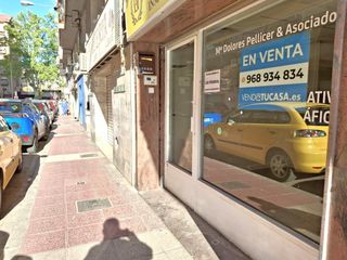 Local Comercial a Calle Pintor Joaquín